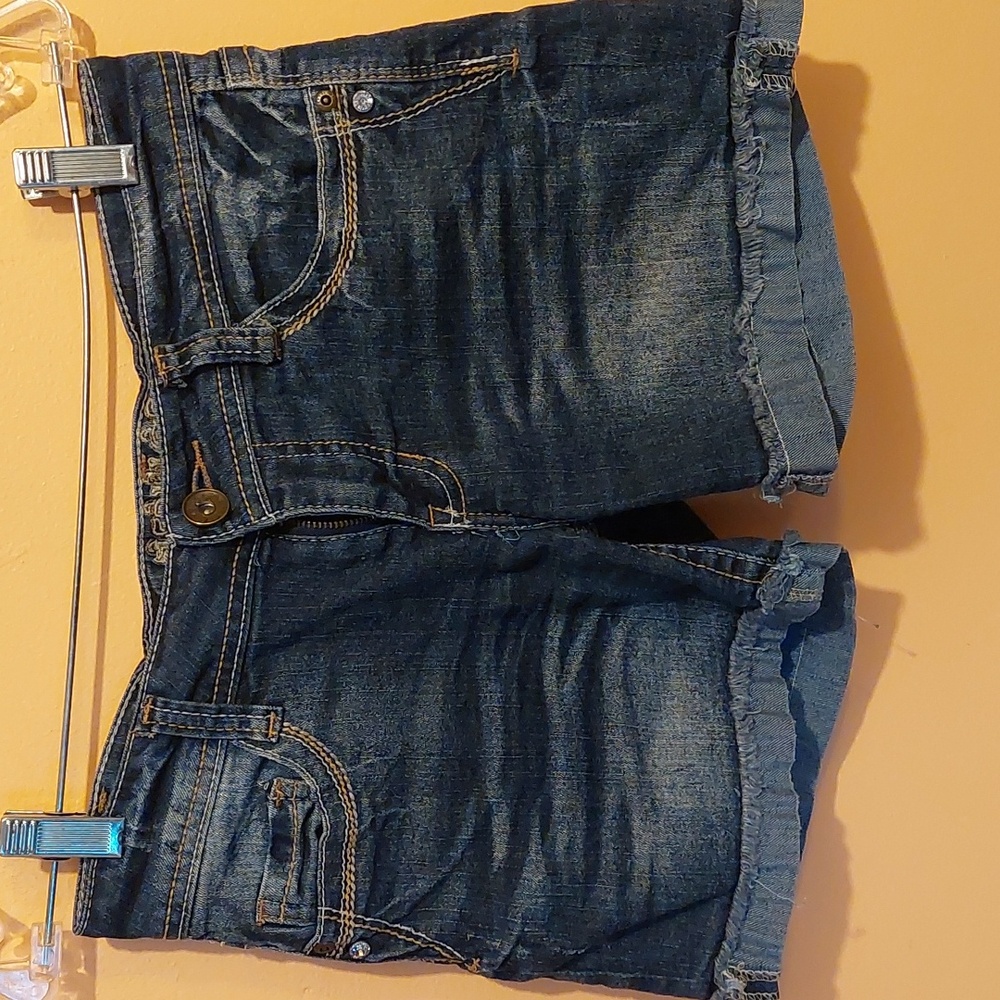 Truce shorts